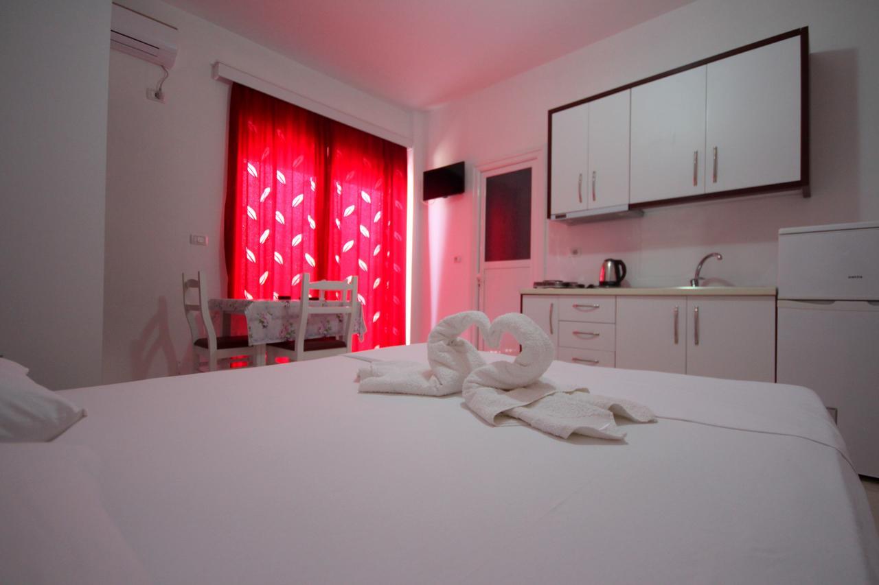 Hotel Four Islands Ksamil Exterior photo